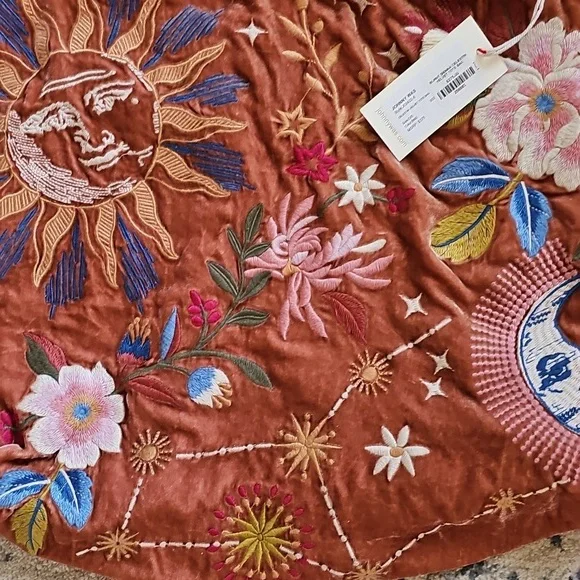 Johnny Was Celestin Velvet Tote  - Rare - EUC -  Price Firm - Picture 7 of 17